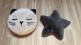 Pack 2 cojines: gato y estrella. Perfil solidario