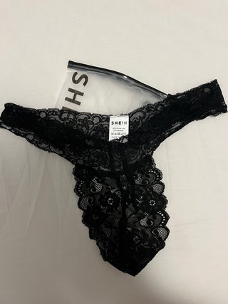 Tanga encaje SHEIN negro talla única