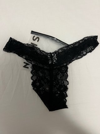 Tanga encaje SHEIN negro talla única