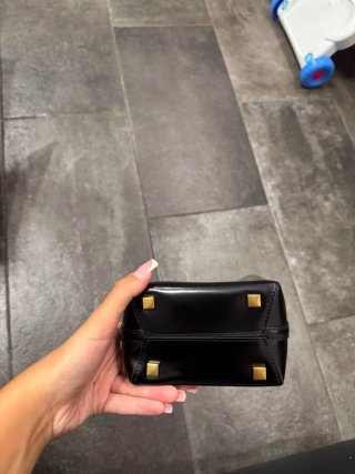 Borsa Saint Laurent nera in pelle YSL
