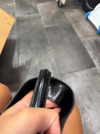 Borsa Saint Laurent nera in pelle YSL