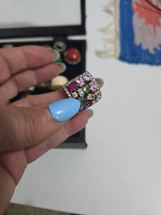 Porta anillos con 41 anillos, 2 filas son plata