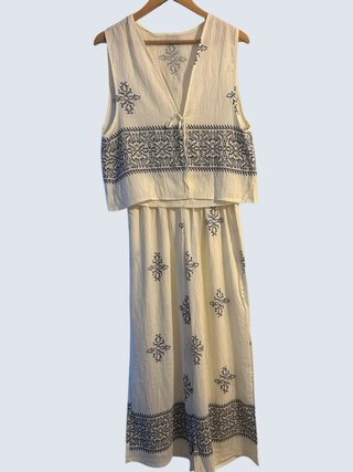 Conjunto beige y negro talla única