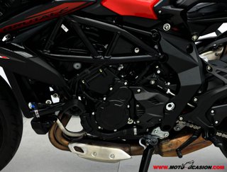 MV AGUSTA BRUTALE 800 ROSSO