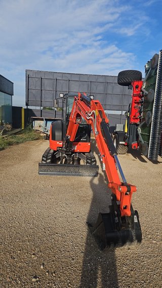 Mini excavadora Kubota U36-4