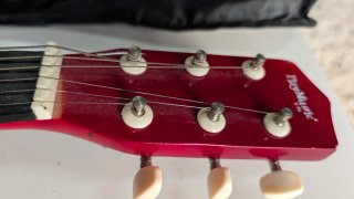 Guitarra acústica infantil con funda