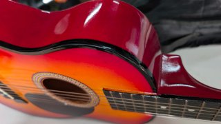 Guitarra acústica infantil con funda