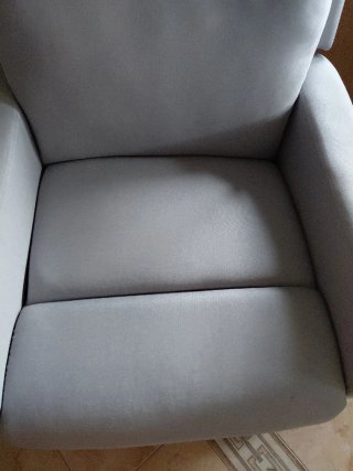 Sillón reclinable gris