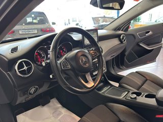 MERCEDES BENZ GLA 200 D 136 CV URBAN LINE AUTO 7-T