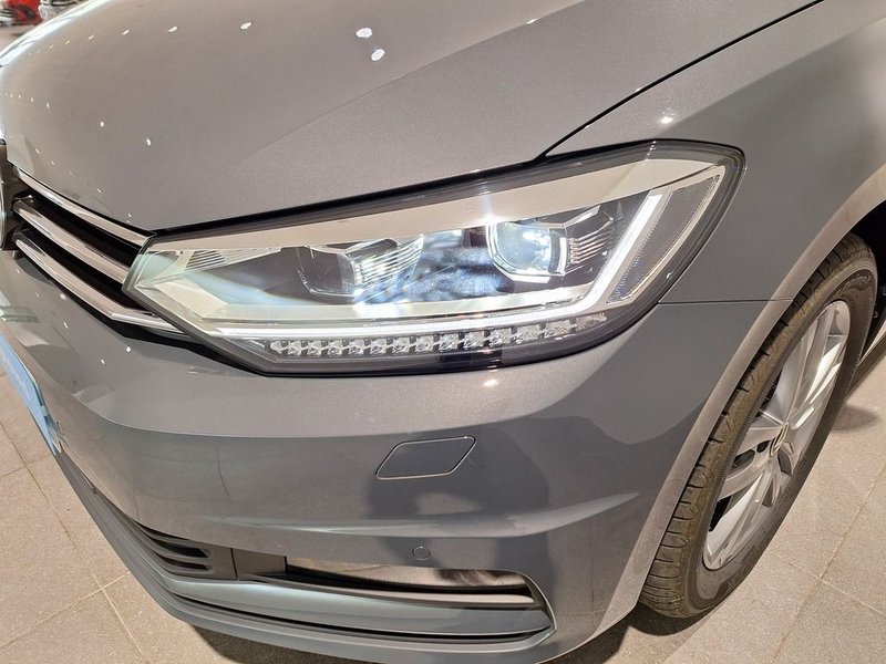 Volkswagen Touran 2025, foto 4