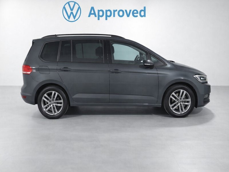 Volkswagen Touran 2025, foto 3