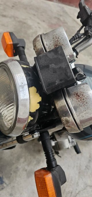 Honda CB250 Naked Verde Oscuro