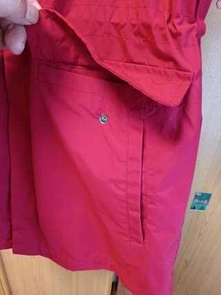 Chaqueta cortavientos roja 13/14 years