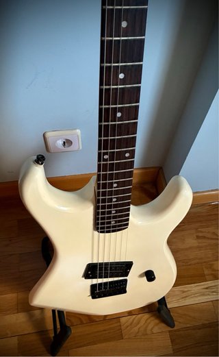 Guitarra Kramer USA Aerostar ZX10 Blanca