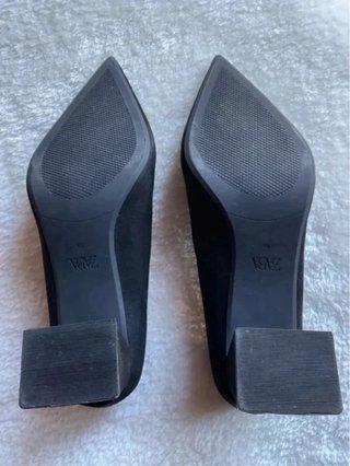 Scarpe scamosciate nere fibbia dorata ZARA 36