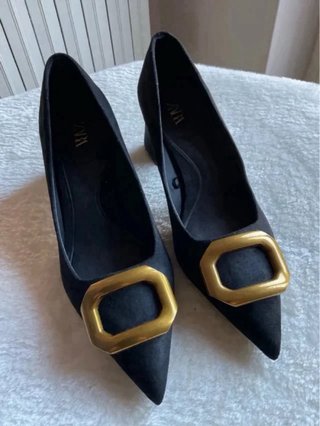 Scarpe scamosciate nere fibbia dorata ZARA 36