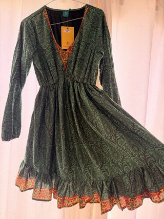 Vestido corto verde estampado bohemio
