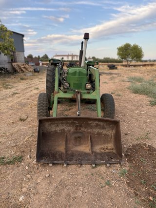 Tractor John Deere 2035 con pala