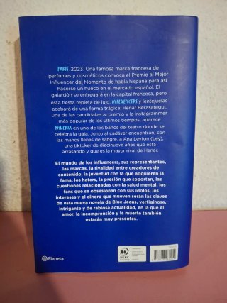 Una influencer muerta en Paris