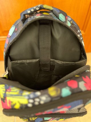 Mochila escolar con estampado divertido