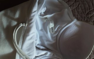 Costume intero bianco con cintura