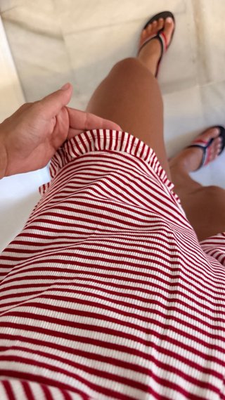 Mono Bershka rayas rosa y blanco con etiqueta