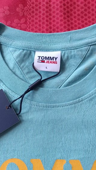 Camiseta TOMMY JEANS t.L nueva