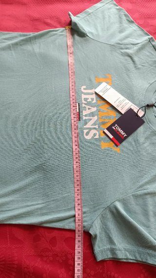 Camiseta TOMMY JEANS t.L nueva