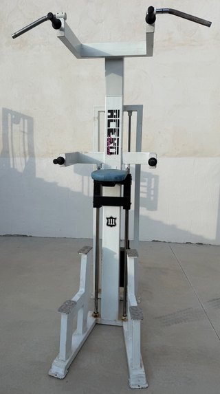 Maquina de fondos y dominadas