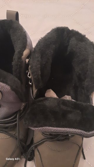 Botas de montaña sin estrenar Talla 41