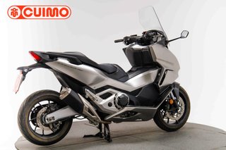 HONDA FORZA 750
