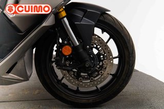 HONDA FORZA 750