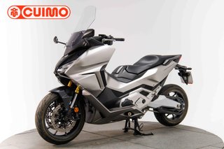 HONDA FORZA 750
