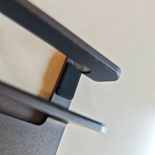 Soporte Vertical Laptop UGREEN Nuevo