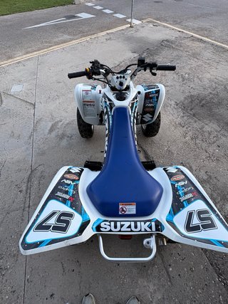 Suzuki LT-Z400 Quad Blanco y Azul