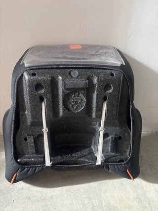 Alzador coche negro y naranja