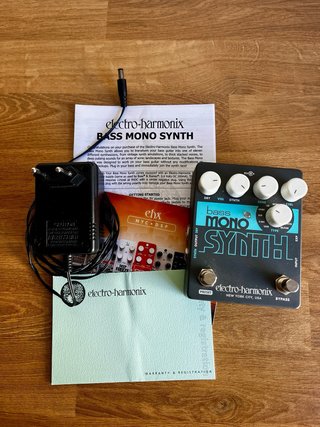 Electro-Harmonix Bass Mono Synth Pedal