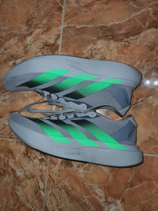 Adidas Evo SL Woven - Nuevas (30km).