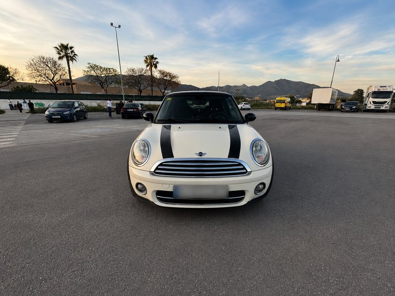 MINI Cooper 2009 · 178.230 km · Distribución hecha - foto 1