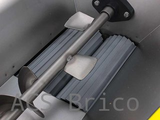 Despalilladora Inox Motor Eléctrico - 0,75 kW - 1500 kg/h - 90x50 cm - Grifo