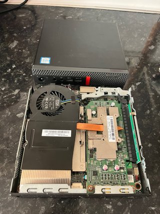 Lenovo M910x i5 6th Gen RX460 4GB