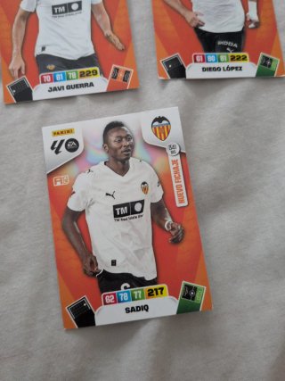 Cromos Adrenalyn 25-26 Valencia