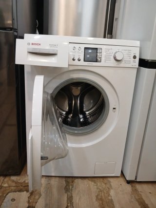 Nevera Hotpoint y Lavadora Bosch