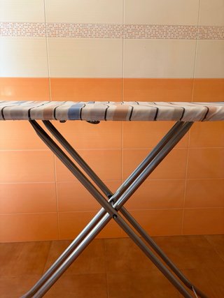 Tabla de planchar Rayen con soporte