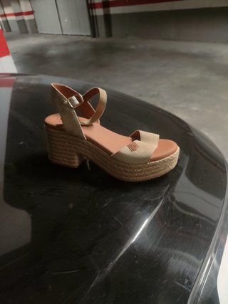 Sandalias Poppa Beige/Marrón Cuña