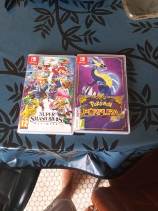 Lote Nintendo Switch Lite + Accesorios