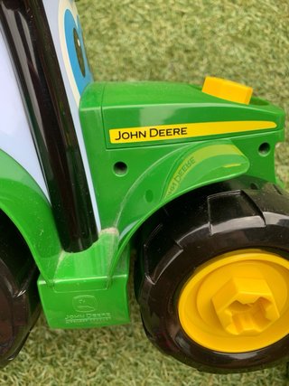 Tractor Juguete John Deere con Taladro