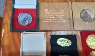 Lote de medallas conmemorativas