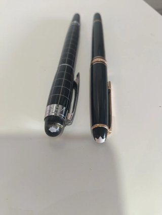 Pluma y bolígrafo Montblanc negro y dorado