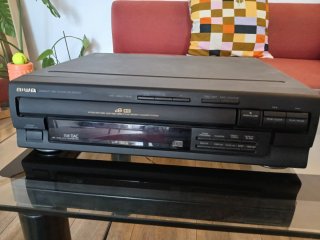 Equipo Sonido Aiwa GE-Z9100 y altavoces.